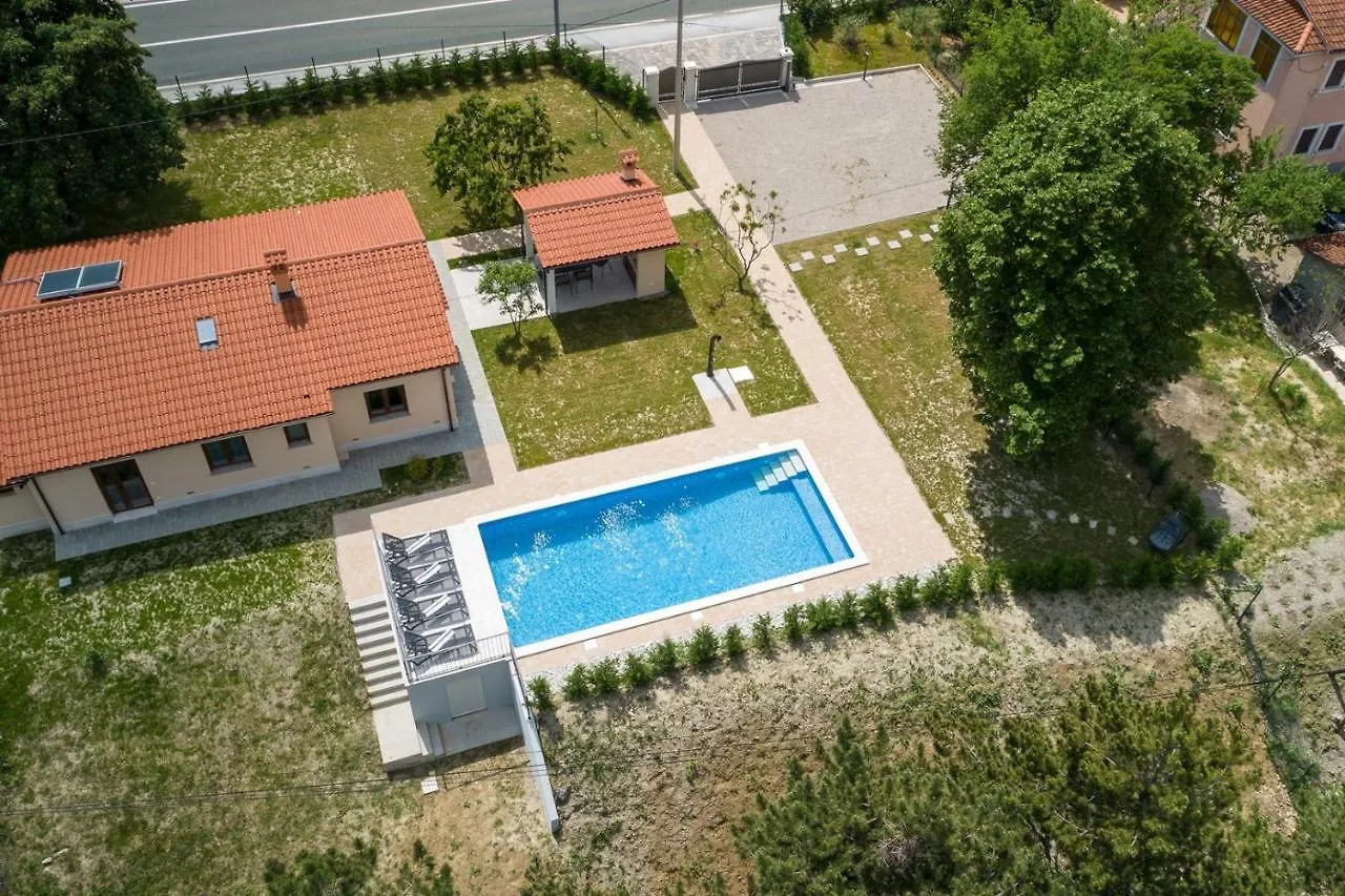 Villa Alba With Private Pool Lupoglav  0*, Lupoglav (Istria) Kroatië